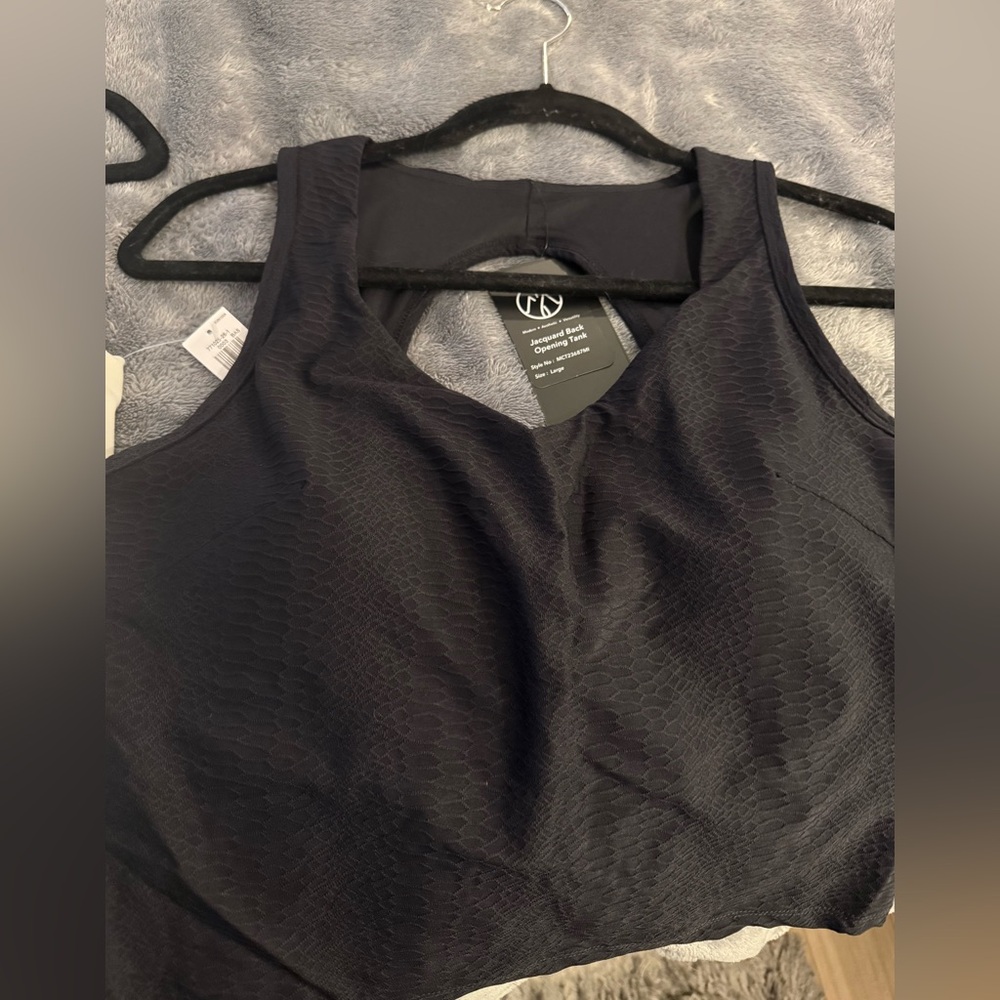 Move Theology Black Textured Sleeveless Workout Top - NWT!!